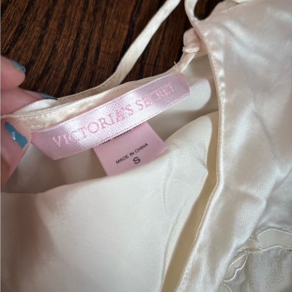 Victoria's Secret Cream Sheer Chemise - Picture 5 of 6